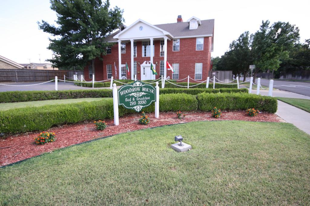 Woodrow House Bed & Breakfast Lubbock Exterior photo