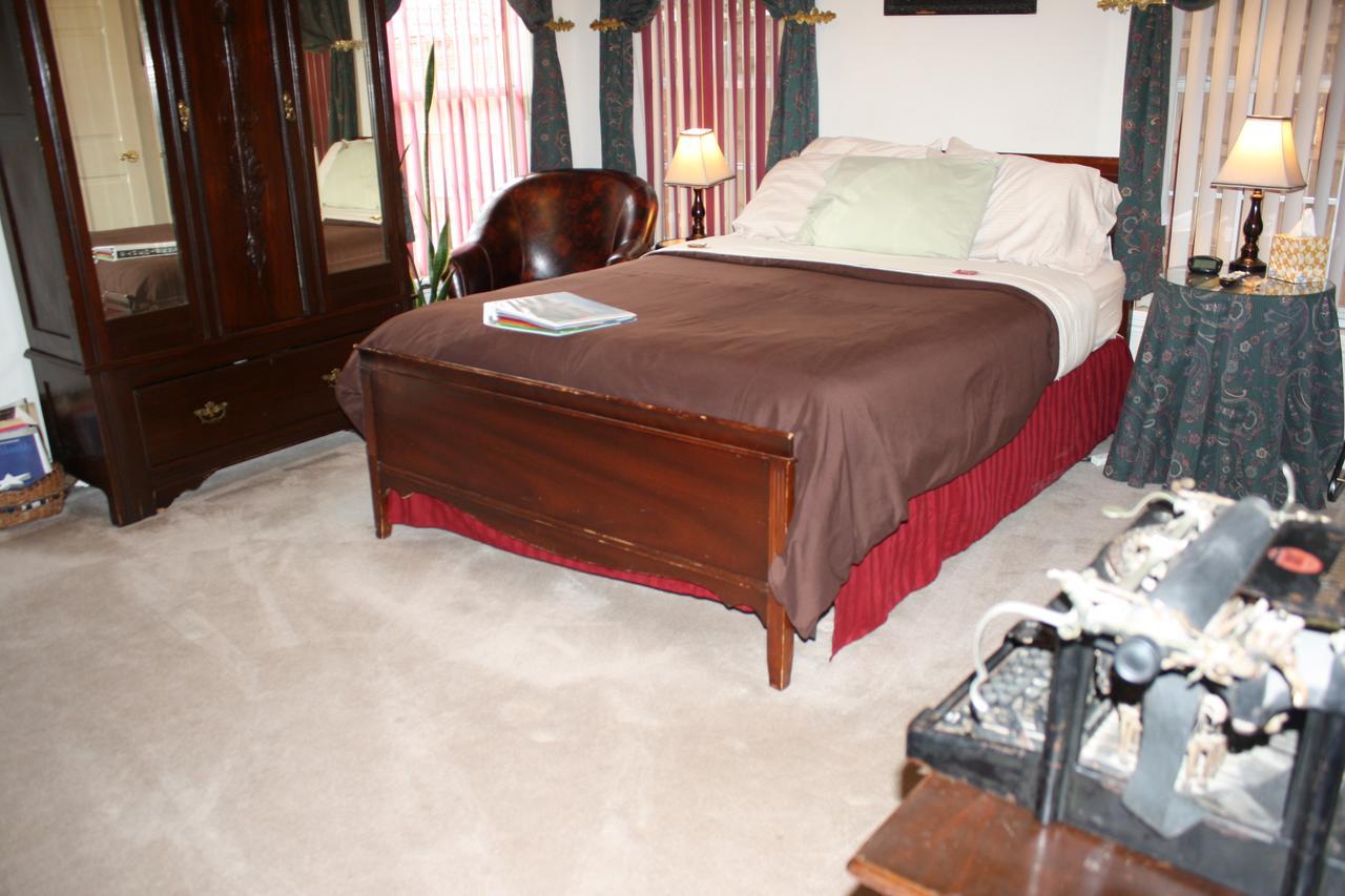 Woodrow House Bed & Breakfast Lubbock Exterior photo